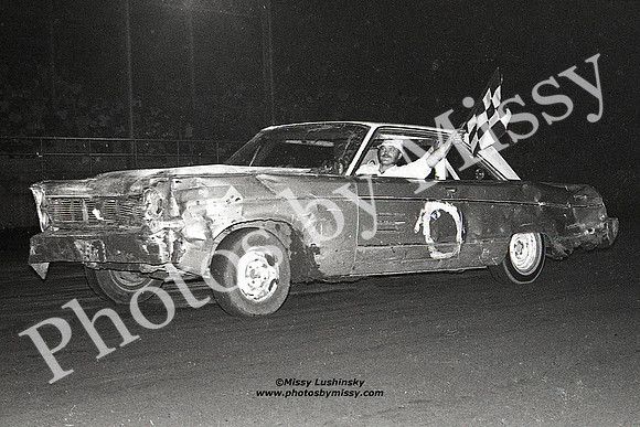 1975-0-Smokey-flag