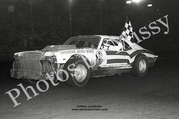 1975-8-Pete-flag